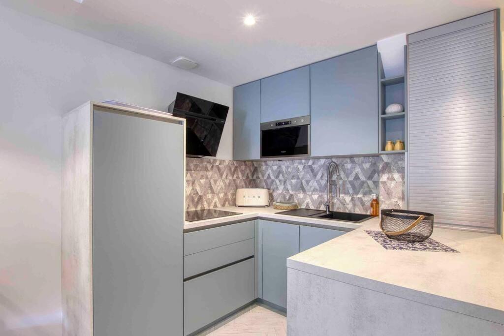 Appartement Piscine Tennis Acces Prive Plage Joia ซานารี-ซูร์-แมร์ ภายนอก รูปภาพ